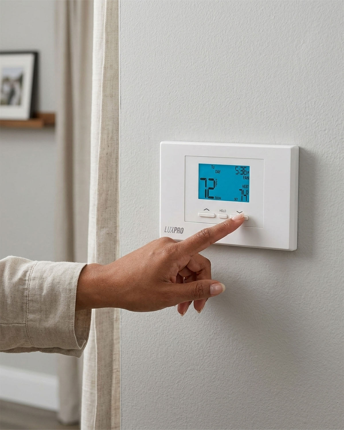 LUX Pro P521U Programmable Thermostat 5/2 Programming (2 Heat - 1 Cool)